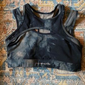 Alphalete Surface Keyhole Bra M